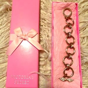 VS bracelet